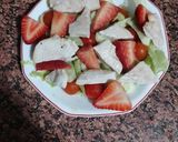 Foto del paso 3 de la receta: Ensalada de pavo, fresas y cherrys