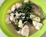 Foto langkah ke 4 dari resep Sup kangkung tahu simpel.