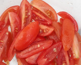 Foto del paso 2 de la receta: Brusquetta de guacamole, jamón chudo y tomates cherry