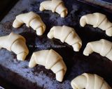 Une image de l'étape 9 de Croissants briochés fourrés au chocolat ☕🥐🍫.
