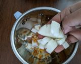 A picture of step 3 of Spinach mor kulambu / mor kerrai.