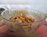 A picture of step 2 of Fried egg-plantain.