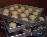 Foto langkah ke 5 dari resep Donat Empuk - Low Budget - Anti Gagal.