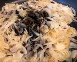 Foto del paso 12 de la receta: Pechuga de Pollo con Cebollas Caramelizadas y Arroz
