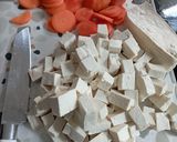 Foto langkah ke 2 dari resep Sayur Kecambah Tahu (Kuah Lontong Balap).