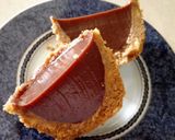 Foto langkah ke 5 dari resep Unbaked chocolate puding pie.