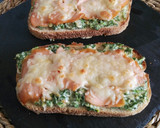 Foto del paso 6 de la receta: Tostas gratinadas de salmón ahumado