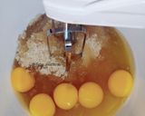 Foto langkah ke 1 dari resep 38. Bolu Kering Mini.
