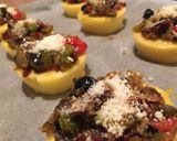 Foto del passaggio 4 della ricetta Polentine con ratatouille gratinate