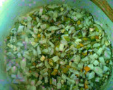 Foto del paso 3 de la receta: Pollo al curry en salsa light de verdeo