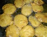 A picture of step 5 of Lauki ke pakode (Crispy bottle gourd fritters).