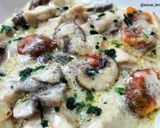 Foto del paso 10 de la receta: Pollo con champiñones y cherrys en salsa bechamel