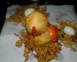 Foto langkah ke 4 dari resep Dadar Mie Sarang Puyuh.