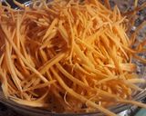 Foto del paso 1 de la receta: Espaguetis de boniato con huevo y queso