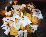 Foto langkah ke 5 dari resep Tongseng Tahu & Ayam kuah kering.