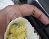 A picture of step 5 of Mawa samosa.