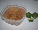 A picture of step 1 of Ginger drink.