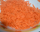 Foto del paso 3 de la receta: Rollitos de pollo y vegetales en papel de arroz