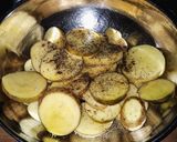 Foto del paso 1 de la receta: Papas al horno c/ Salsa Blanca y Lomo a la "criolla" 😏😁