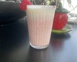 A picture of step 3 of Banana raspberry smoothie.