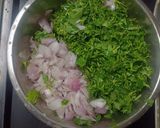 A picture of step 3 of Methi Onion Pakora.