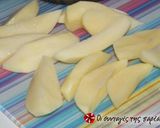 A picture of step 1 of Different potatoes in the oven.