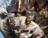 A picture of step 2 of Fish curry.