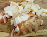 A picture of step 2 of Apple Dates Milkshake(No sugar).