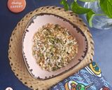 A picture of step 3 of Chia muesli breakfast bowl.
