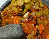 Foto langkah ke 2 dari resep Sambal Terasi Belimbing Wuluh.