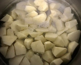 Foto del paso 1 de la receta: Bocaditos de bacalao y patata (al horno)