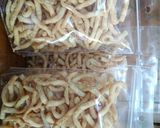 Foto langkah ke 5 dari resep Stik bawang empuk,gurih dan renyah.