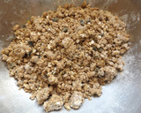 Foto del paso 2 de la receta: Crumble de arándanos, pera y manzanas con helado de vainilla