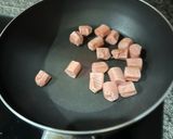Foto langkah ke 1 dari resep Tumis Sosis Puyuh.