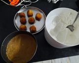 A picture of step 1 of Gulab jamun cheese cake.