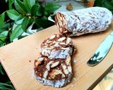 Foto del passaggio 11 della ricetta Salame di cioccolato