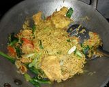 Foto langkah ke 8 dari resep Mie Goreng Seafood.