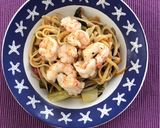 Foto del paso 16 de la receta: 🍁 Tallarines al estilo chino con gambas al ajillo 🧄