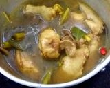 รูปขั้นตอนการทำที่ 5 ของ ปีกไก่ ตับไก่ ต้มขมิ้น