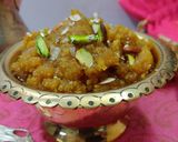 A picture of step 5 of Besan Halwa.