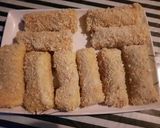 A picture of step 5 of Pizza bread roll.