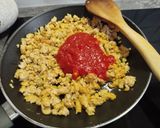 Foto del paso 5 de la receta Pizza Extra Fina con Pollo un Poco de Especias y Queso