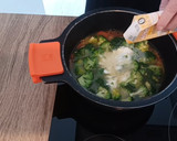 Foto del paso 2 de la receta: Sopa de brócoli y queso