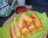 Foto langkah ke 8 dari resep Lumpia Ayam Rol.