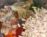 Foto del paso 3 de la receta: Alubias con carne seca 🥓🥓🥘