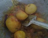 A picture of step 2 of Chicken dakbunglow.
