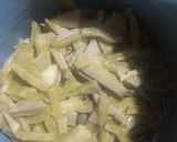 Foto del paso 1 de la receta: Tortitas de pollo con nopales al chile de árbol