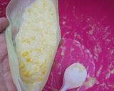 Foto langkah ke 4 dari resep Lepet Jagung Manis.