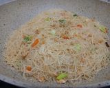 Foto langkah ke 4 dari resep Bihun Goreng Ebi.