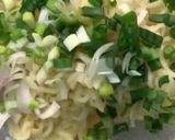 A picture of step 2 of Instant noodles pakoray.